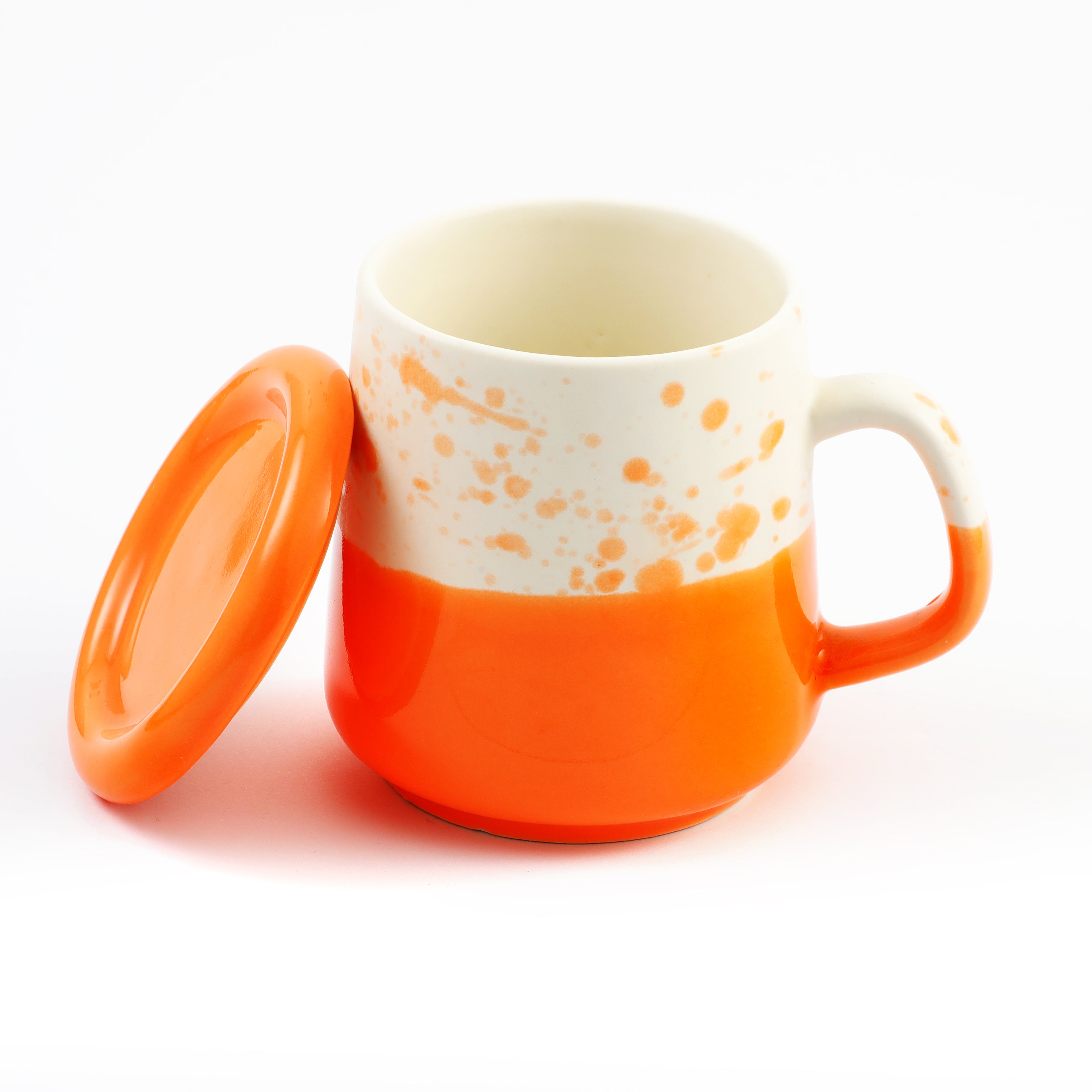 Two-Tone Dotted Ceramic Mug with Lid - Orange & White